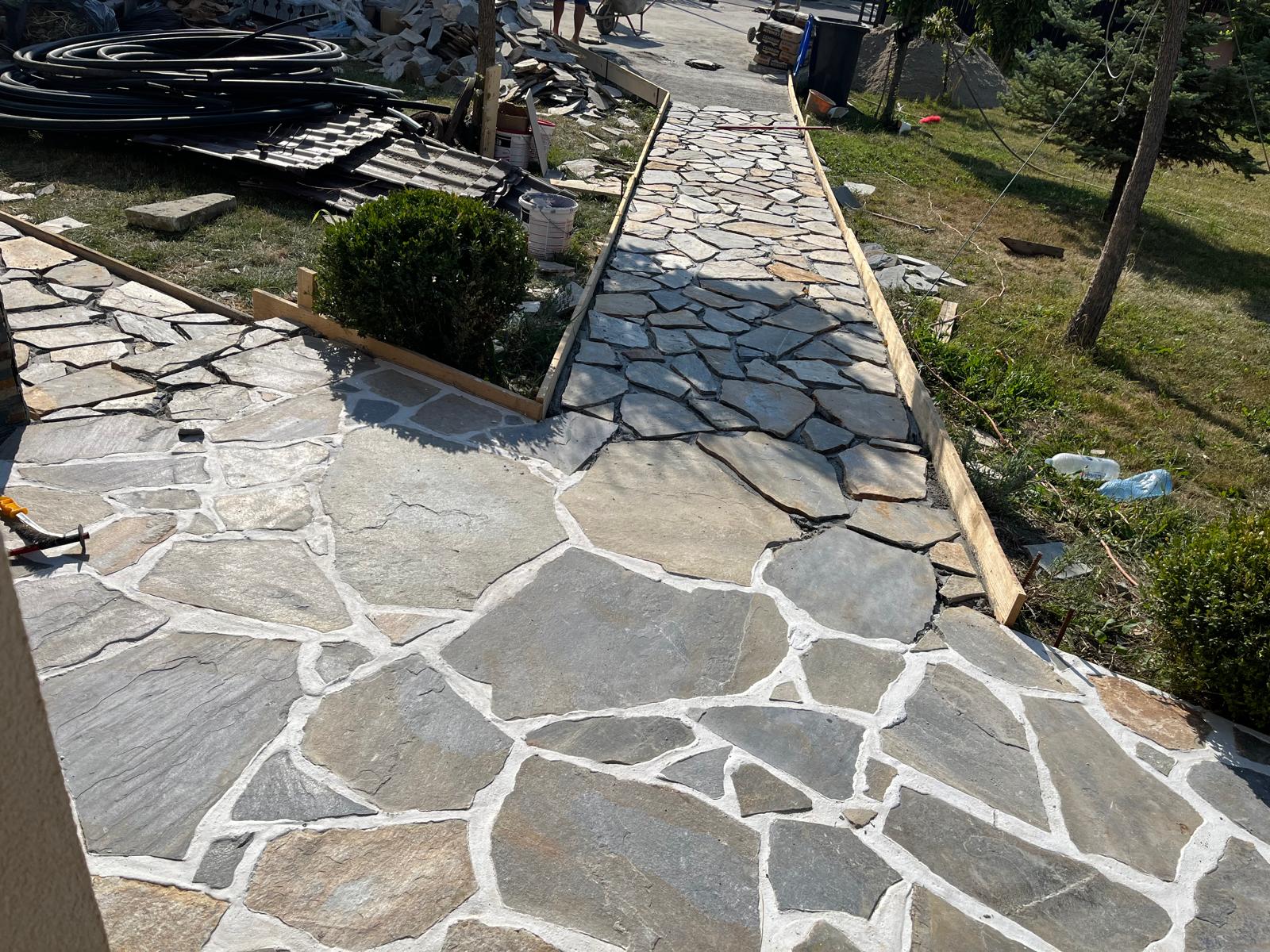 Alee curte — perspectivă laterală